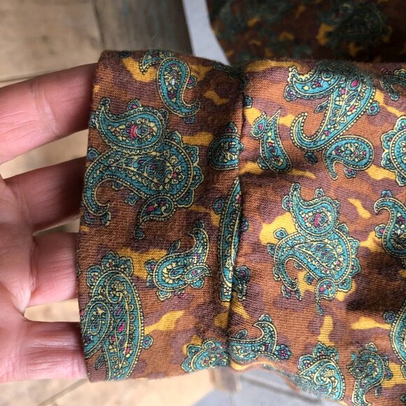 French Paisley Print Mock Neck || Patterned Top - Picture 7 of 10